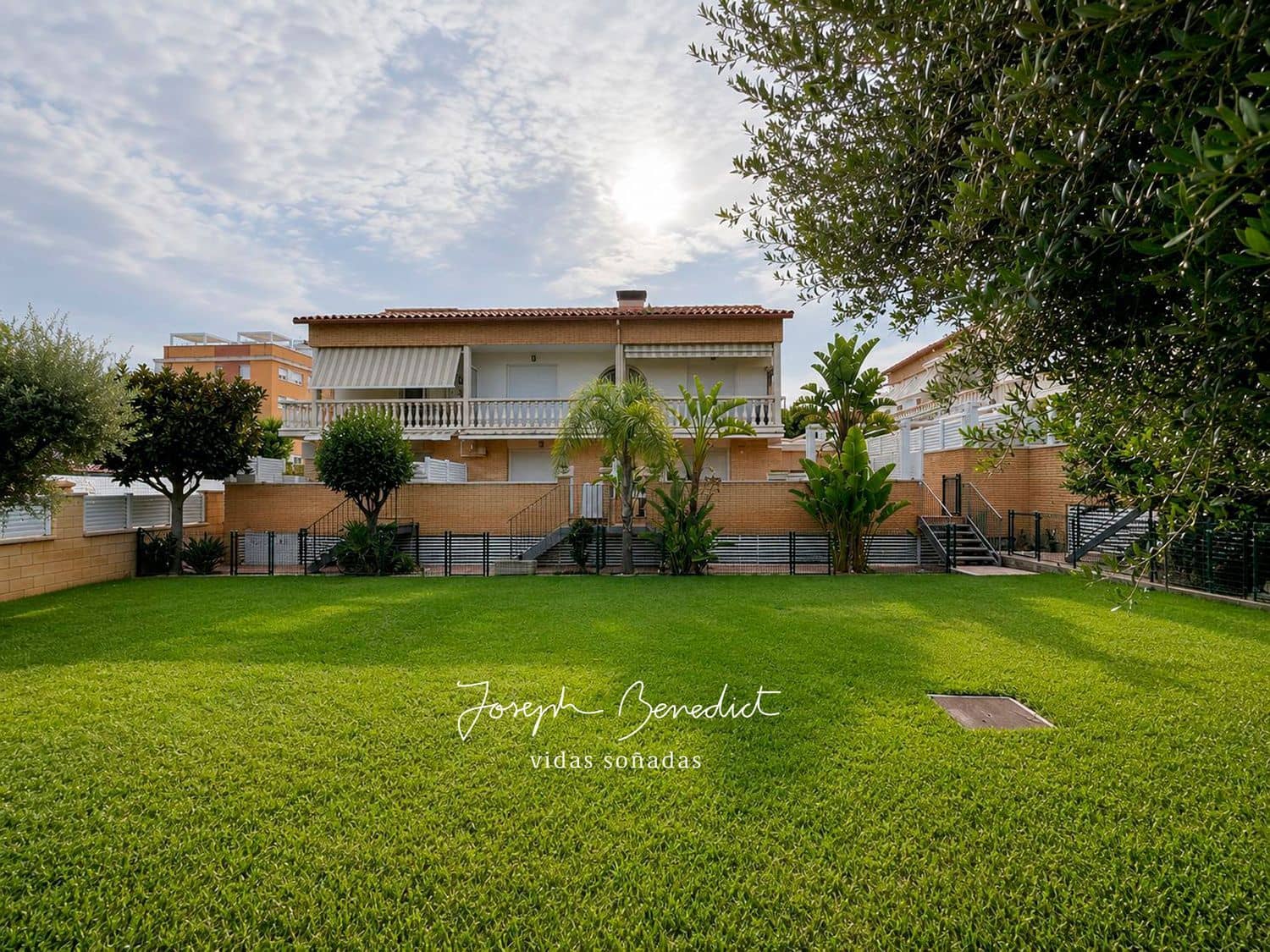 Casa de 4 habitaciones en Cunit en venta con piscina garaje - 420.000 € (Ref: 10061268)