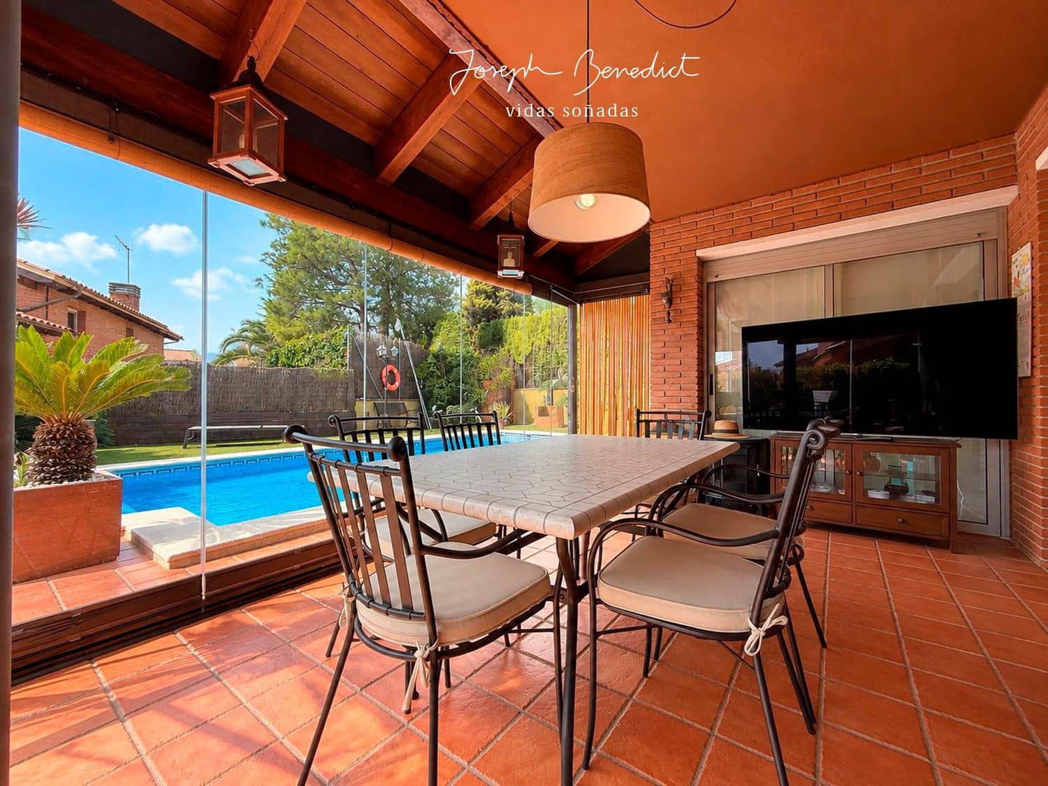 Chalet de 5 habitaciones en Corbera de Llobregat en venta con piscina garaje - 690.000 € (Ref: 10127598)