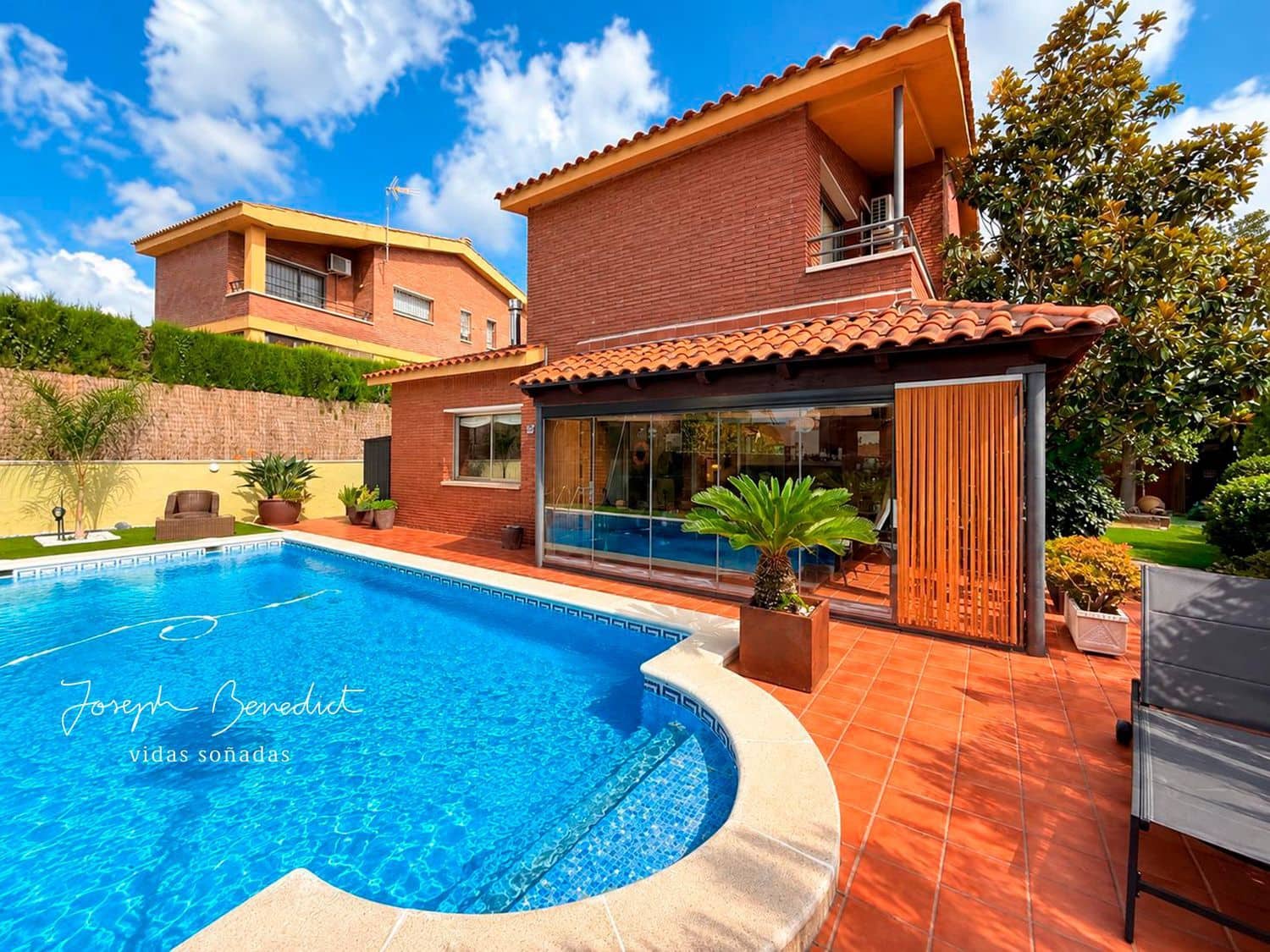 Chalet de 5 habitaciones en Corbera de Llobregat en venta con piscina garaje - 690.000 € (Ref: 10127598)