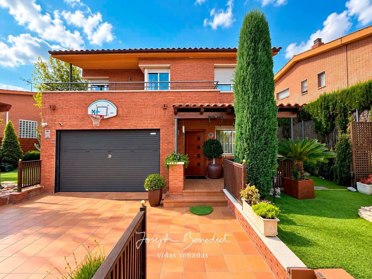 Chalet de 5 habitaciones en Corbera de Llobregat en venta con piscina garaje - 690.000 € (Ref: 10127598)