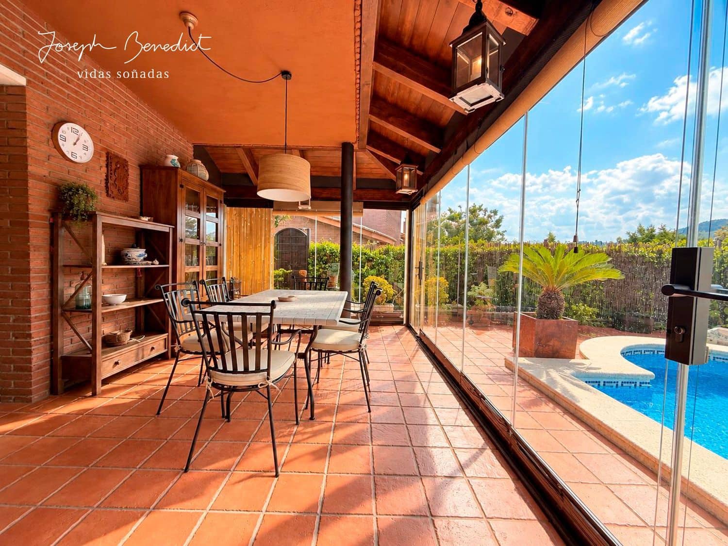 Chalet de 5 habitaciones en Corbera de Llobregat en venta con piscina garaje - 690.000 € (Ref: 10127598)