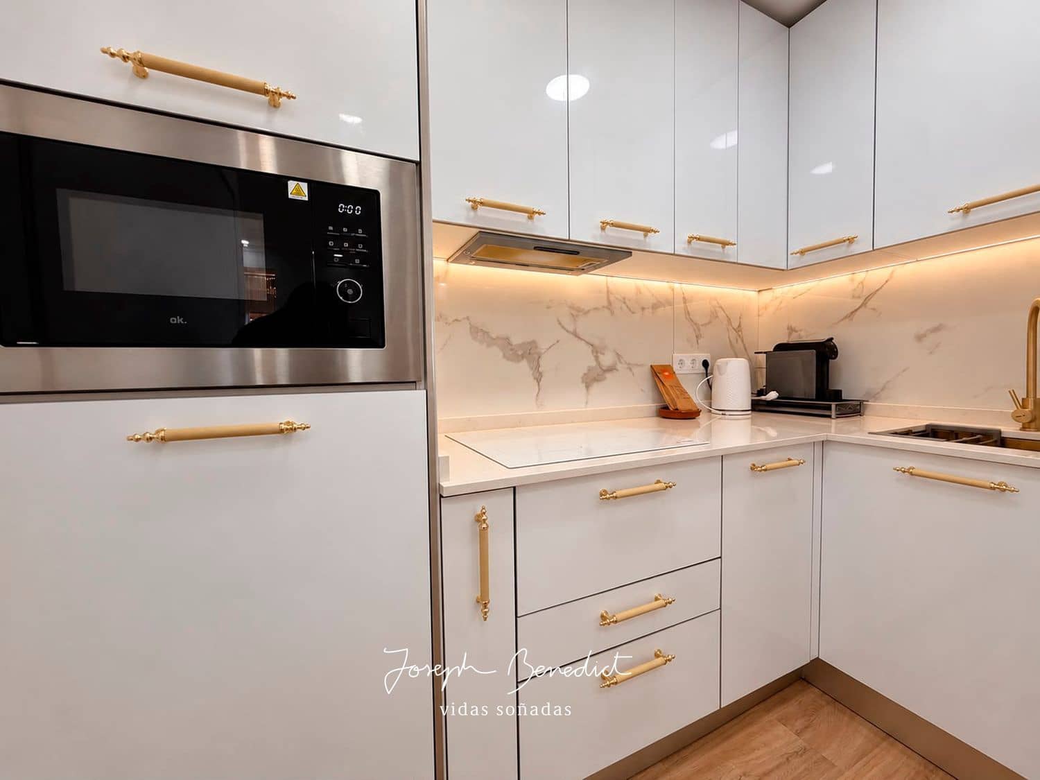 3 soveværelse Villa til salg i Piera med swimmingpool garage - € 390.000 (Ref: 10157136)