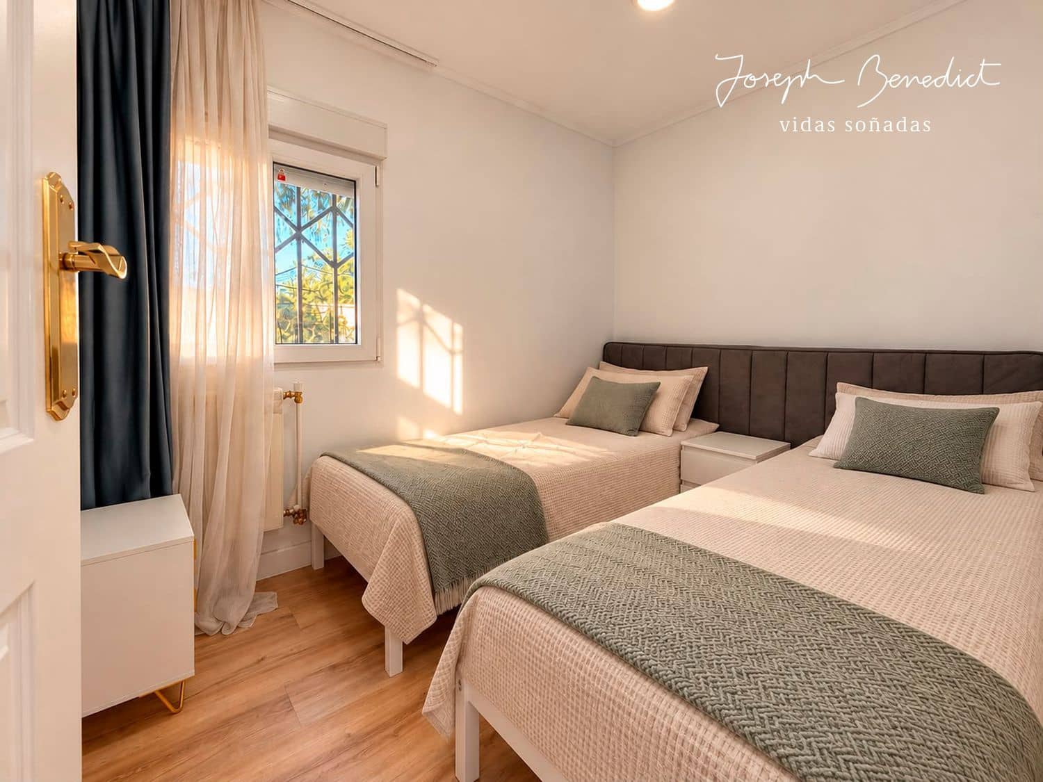 3 soveværelse Villa til salg i Piera med swimmingpool garage - € 390.000 (Ref: 10157136)