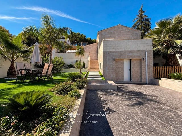 3 soveværelse Villa til salg i Piera med swimmingpool garage - € 390.000 (Ref: 10157136)