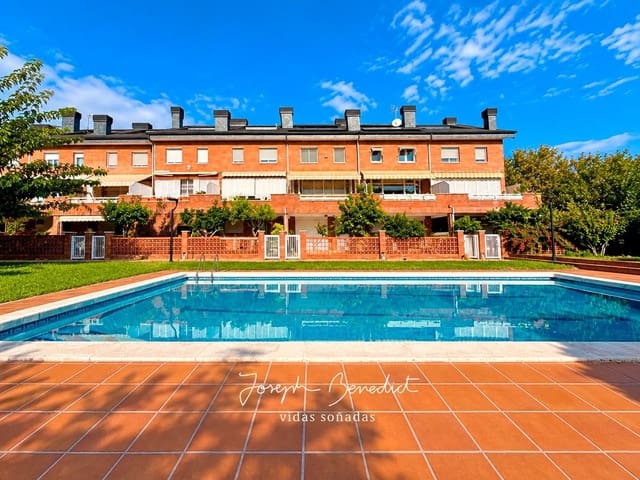 Casa de 6 habitaciones en Castelldefels en venta con piscina garaje - 1.195.000 € (Ref: 10164045)