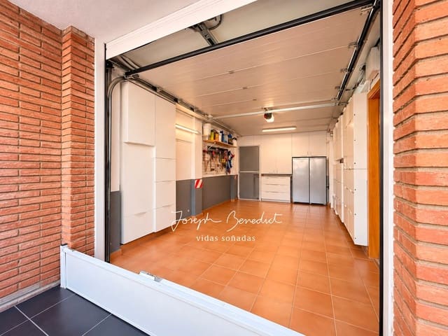 Casa de 6 habitaciones en Castelldefels en venta con piscina garaje - 1.195.000 € (Ref: 10164045)