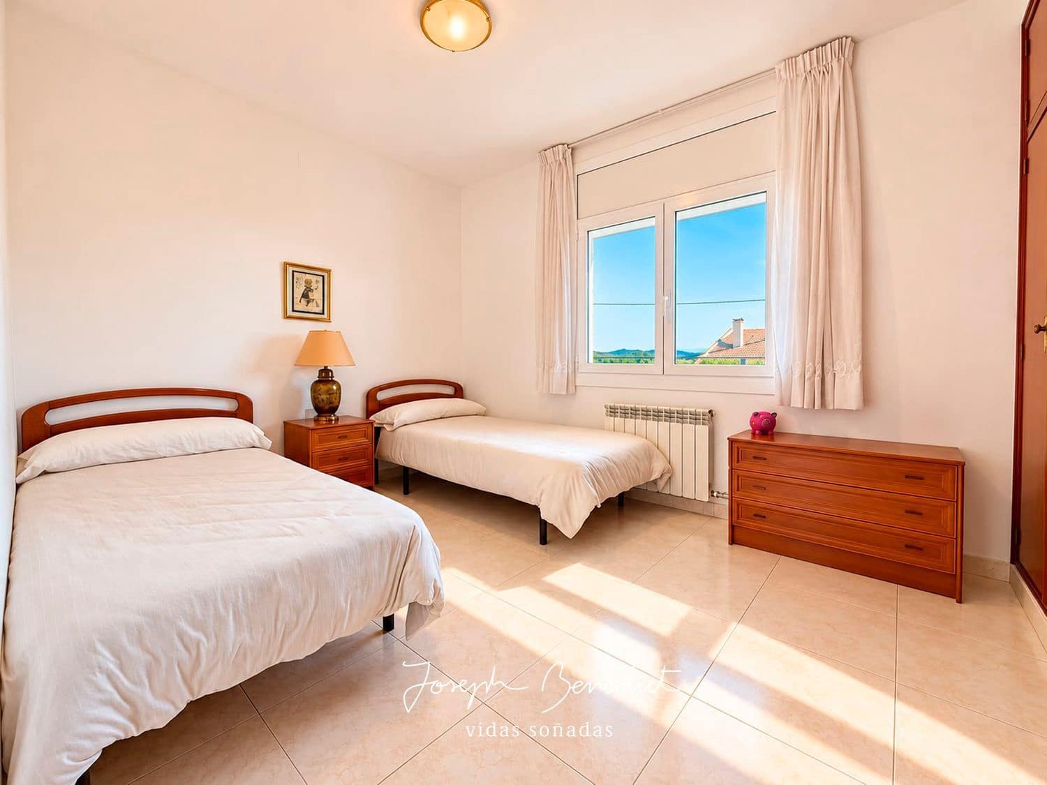 5 bedroom Villa for sale in Castelldefels with pool garage - € 1,360,000 (Ref: 10184123)