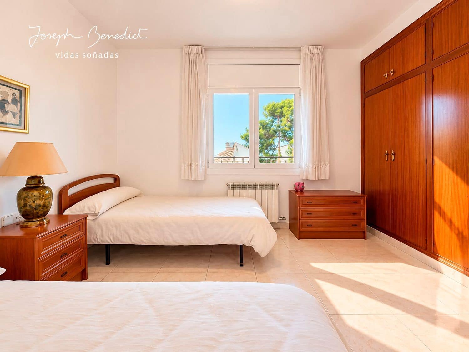 5 bedroom Villa for sale in Castelldefels with pool garage - € 1,360,000 (Ref: 10184123)