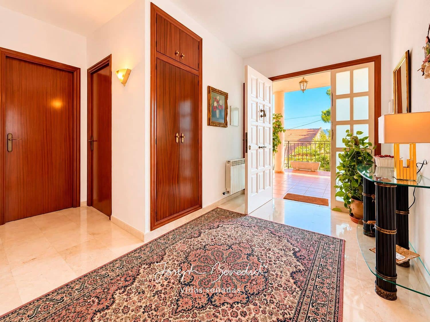 5 bedroom Villa for sale in Castelldefels with pool garage - € 1,360,000 (Ref: 10184123)
