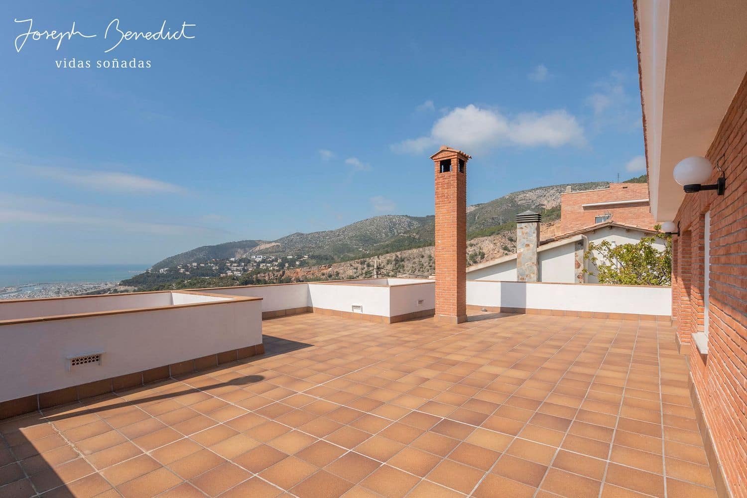6 soveværelse Villa til salg i Les Botigues de Sitges med swimmingpool garage - € 1.390.000 (Ref: 5991178)