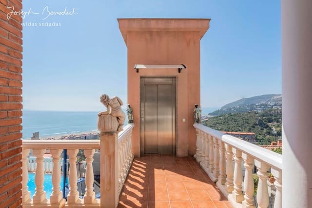 Chalet de 6 habitaciones en Les Botigues de Sitges, Sitges en venta con piscina garaje - 1.390.000 € (Ref: 5991178)