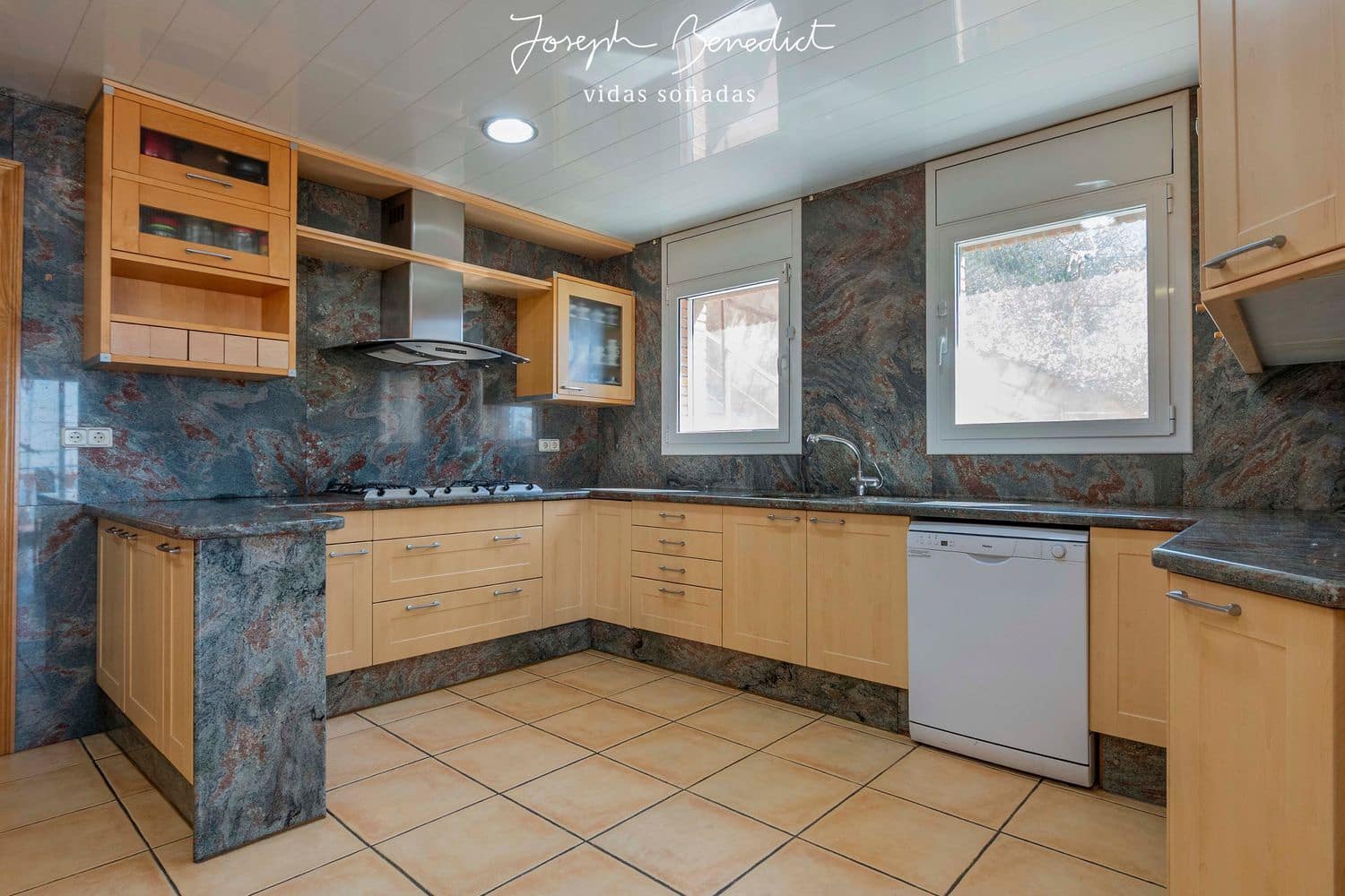 6 soveværelse Villa til salg i Les Botigues de Sitges med swimmingpool garage - € 1.390.000 (Ref: 5991178)