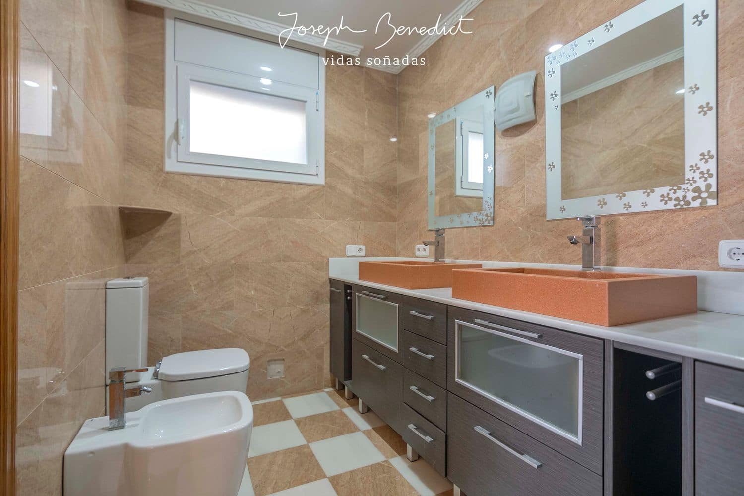 6 soveværelse Villa til salg i Les Botigues de Sitges med swimmingpool garage - € 1.390.000 (Ref: 5991178)