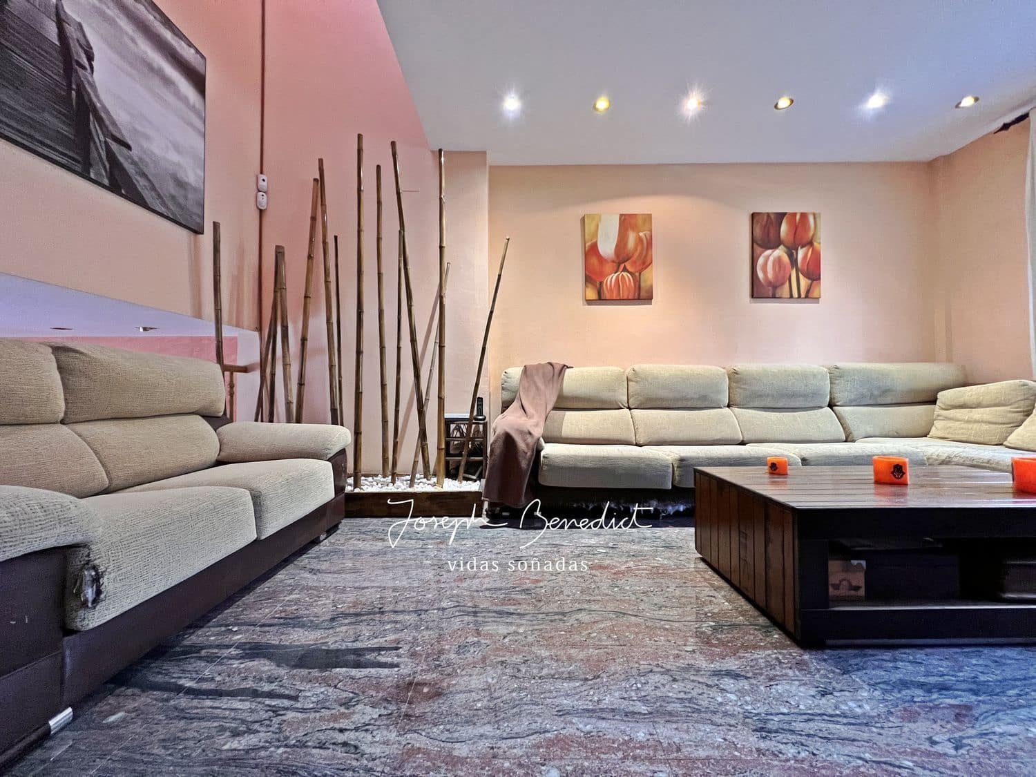 7 soveværelse Byhus til salg i Gava med swimmingpool garage - € 995.000 (Ref: 7734054)