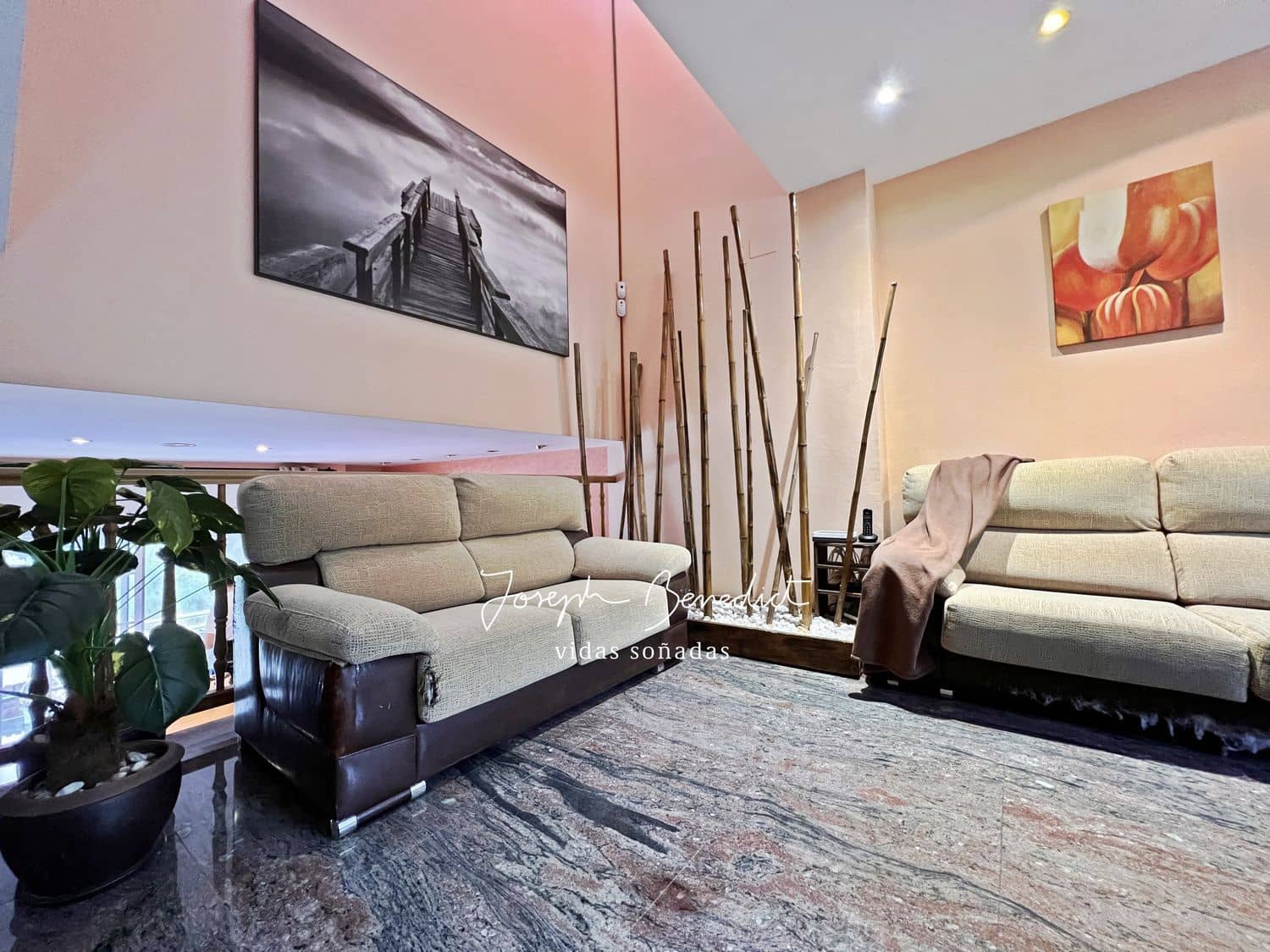 7 soveværelse Byhus til salg i Gava med swimmingpool garage - € 995.000 (Ref: 7734054)