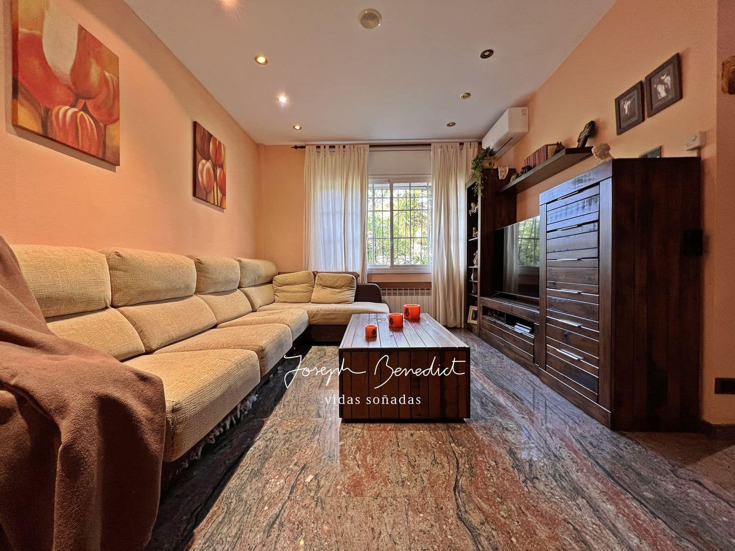 7 soveværelse Byhus til salg i Gava med swimmingpool garage - € 995.000 (Ref: 7734054)