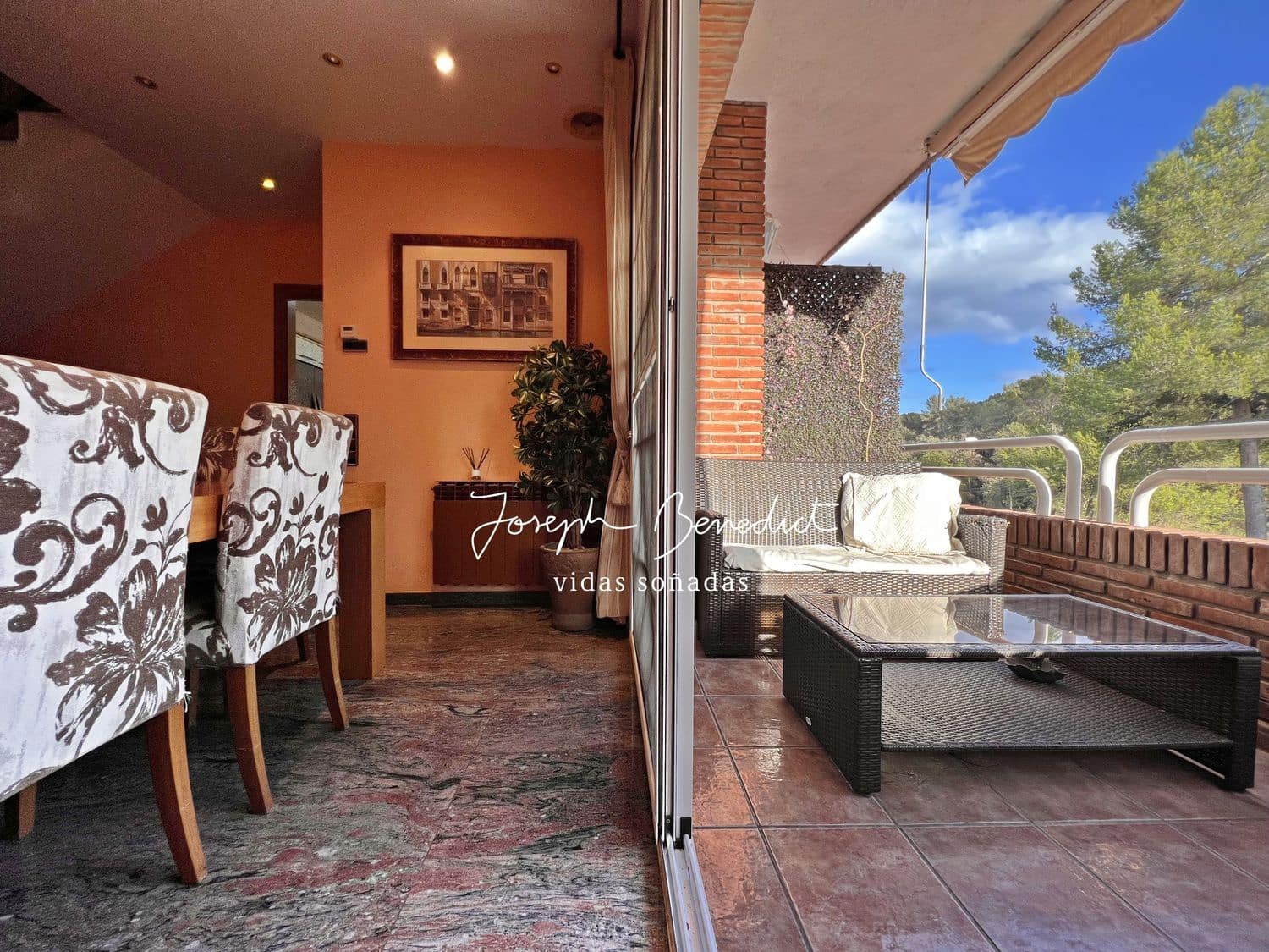 7 soveværelse Byhus til salg i Gava med swimmingpool garage - € 995.000 (Ref: 7734054)