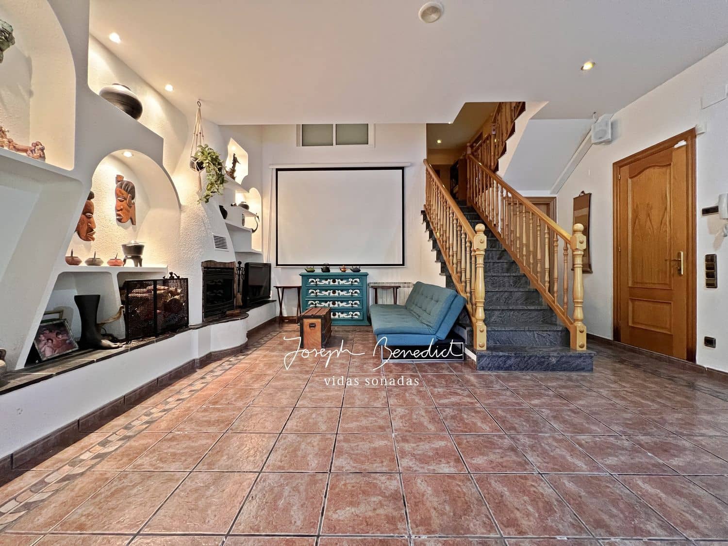 7 soveværelse Byhus til salg i Gava med swimmingpool garage - € 995.000 (Ref: 7734054)