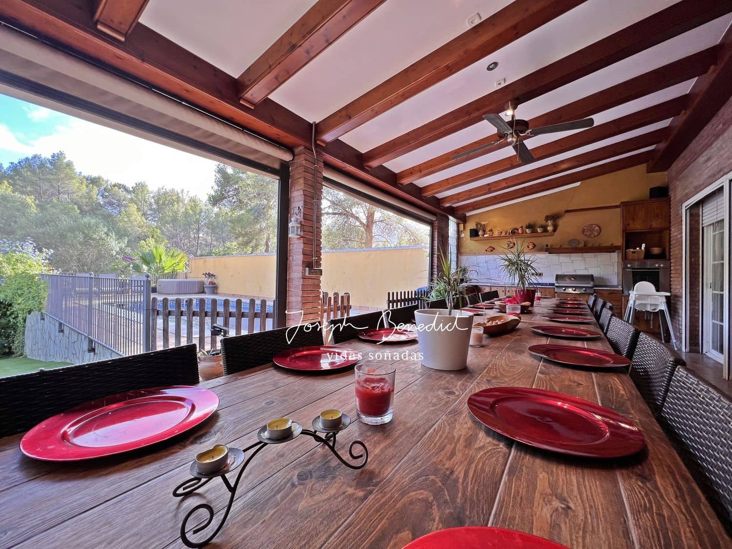 7 soveværelse Byhus til salg i Gava med swimmingpool garage - € 995.000 (Ref: 7734054)