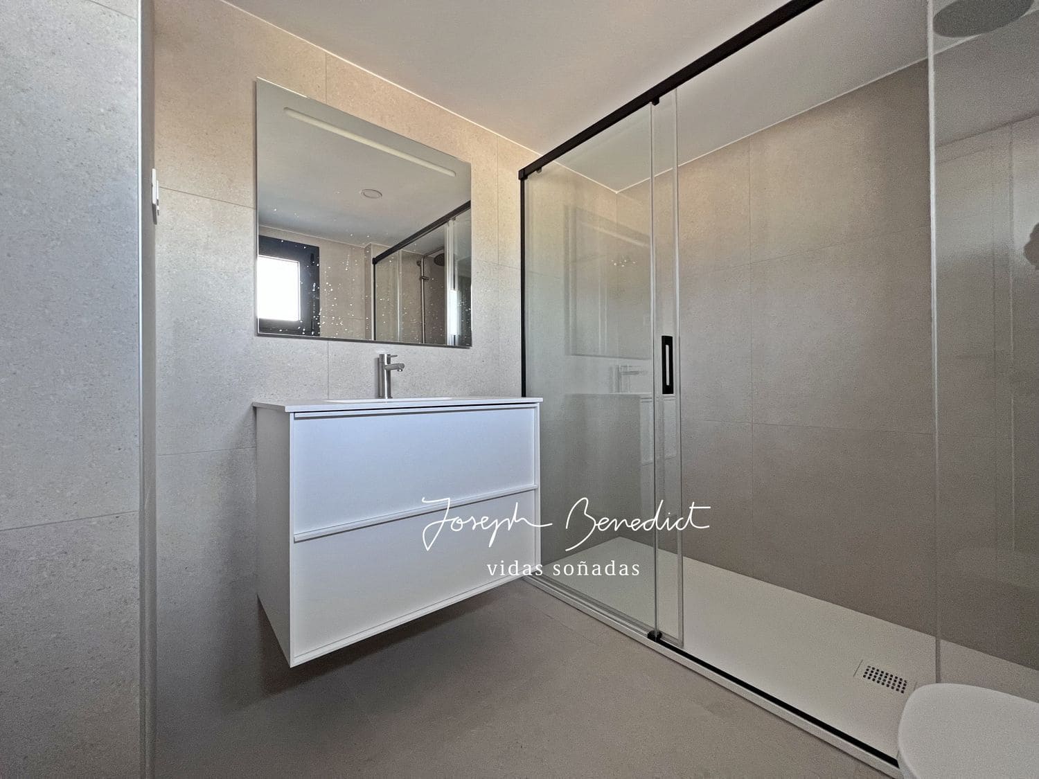 3 soveværelse Lejlighed til salg i Gava med swimmingpool garage - € 599.000 (Ref: 8315688)