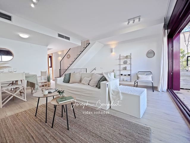 3 soveværelse Byhus til salg i Castelldefels med swimmingpool garage - € 980.000 (Ref: 8406897)