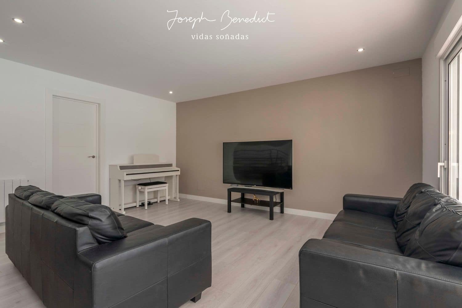 5 quarto Moradia para arrendar em Castelldefels com piscina garagem - 5 510 € (Ref: 8581811)