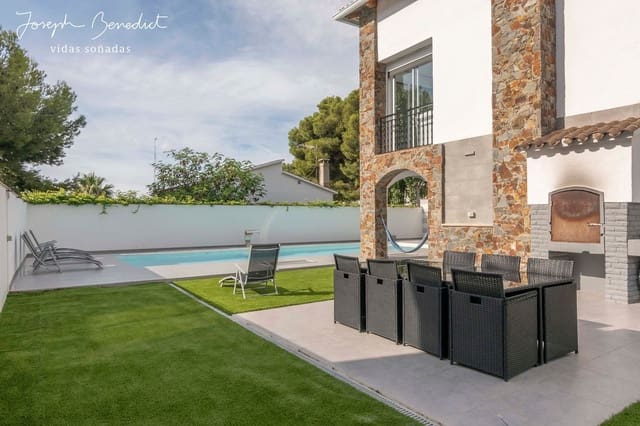 5 quarto Moradia para arrendar em Castelldefels com piscina garagem - 5 510 € (Ref: 8581811)