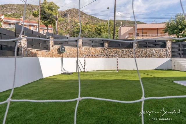 5 quarto Moradia para arrendar em Castelldefels com piscina garagem - 5 510 € (Ref: 8581811)