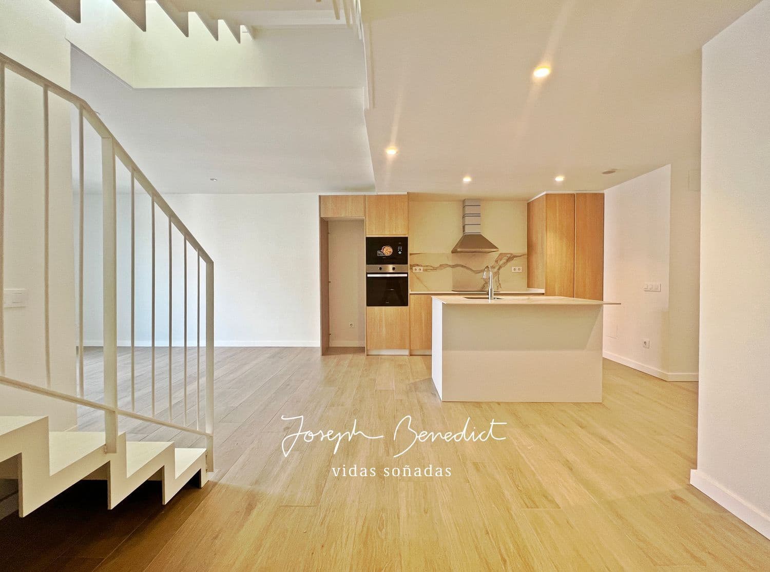 Apartamento de 4 habitaciones en Castelldefels en alquiler con garaje - 2.100 € (Ref: 8667901)