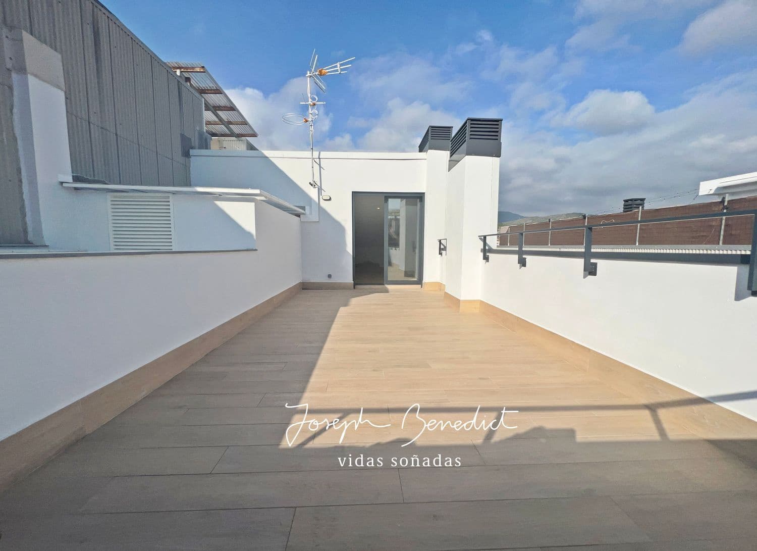 Apartamento de 4 habitaciones en Castelldefels en alquiler con garaje - 2.100 € (Ref: 8667901)