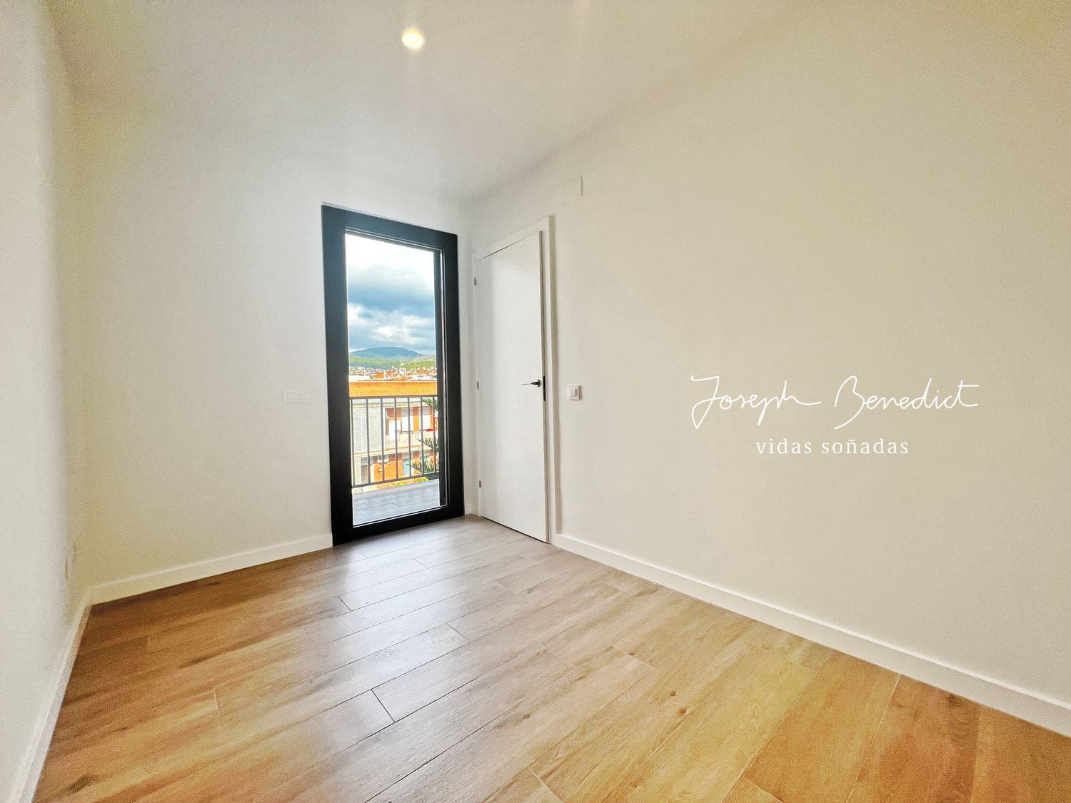 Apartamento de 4 habitaciones en Castelldefels en alquiler con garaje - 2.100 € (Ref: 8667901)
