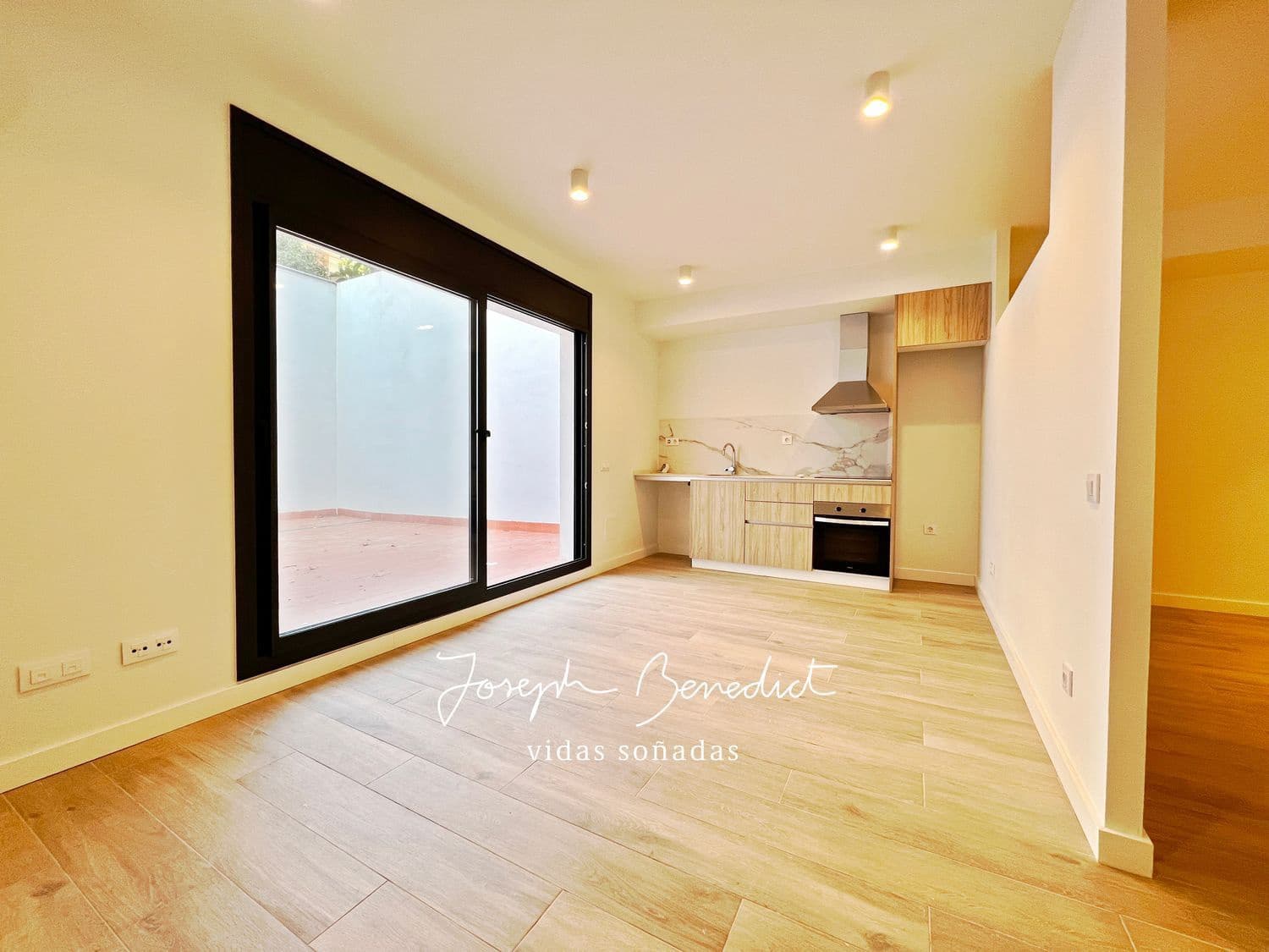 Erhverv til leje i Castelldefels - € 1.100 (Ref: 8783233)