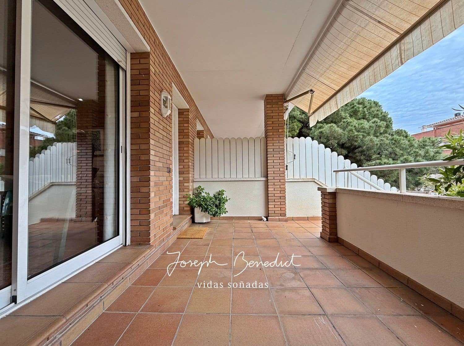 5 soverom Hus til salgs i Castelldefels med svømmebasseng garasje - € 890 000 (Ref: 8921000)