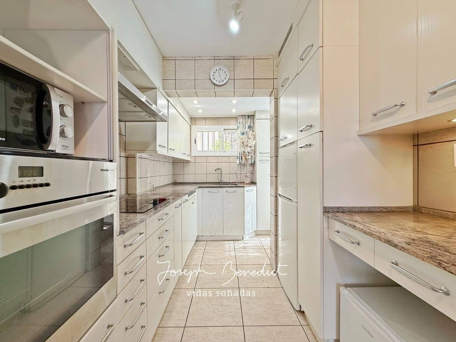 3 bedroom Apartment for sale in Castelldefels with pool - € 550,000 (Ref: 9006800)