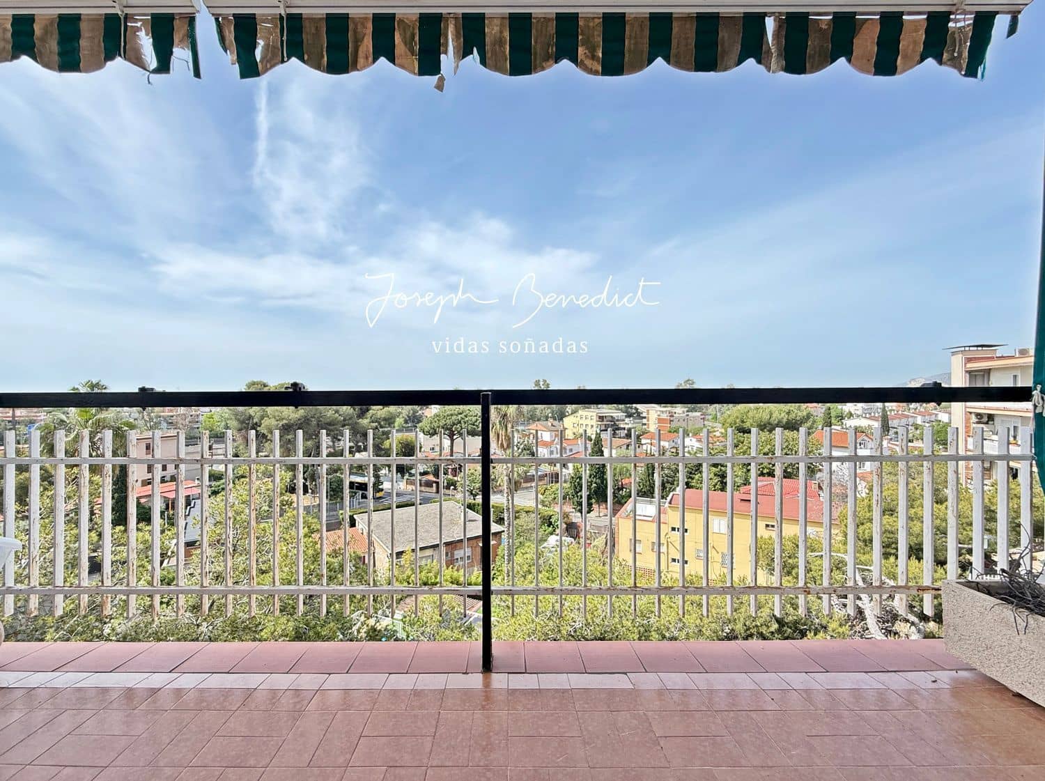 3 bedroom Apartment for sale in Castelldefels with pool - € 550,000 (Ref: 9006800)