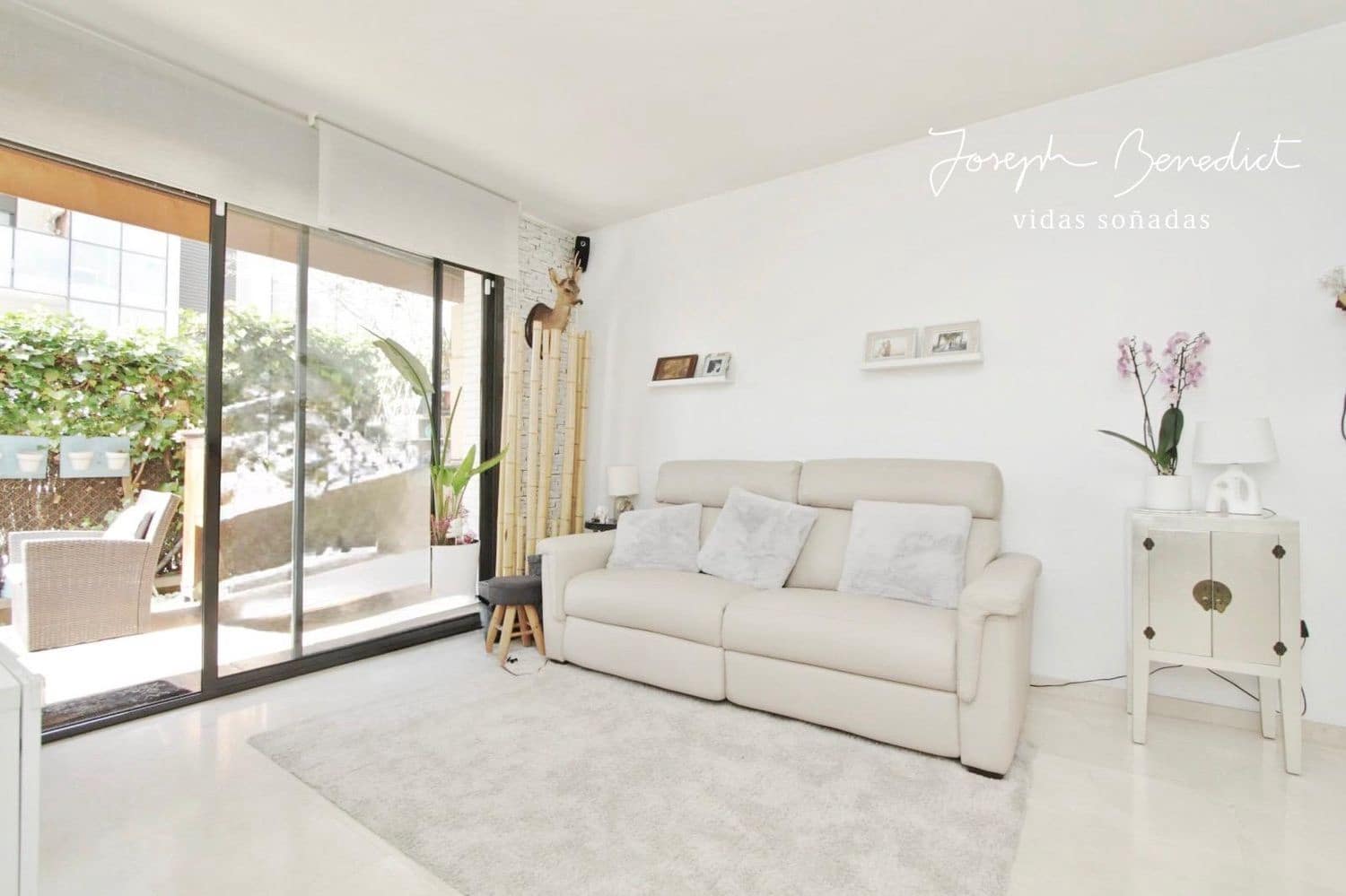 3 sypialnia Apartament na sprzedaż w Castelldefels z basenem garażem - 675 000 € (Ref: 9012010)