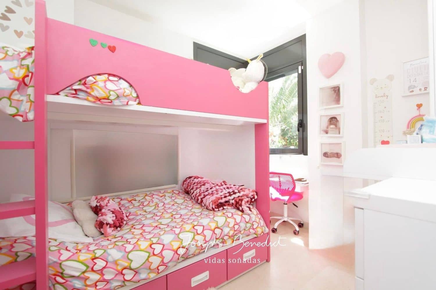 3 sypialnia Apartament na sprzedaż w Castelldefels z basenem garażem - 675 000 € (Ref: 9012010)