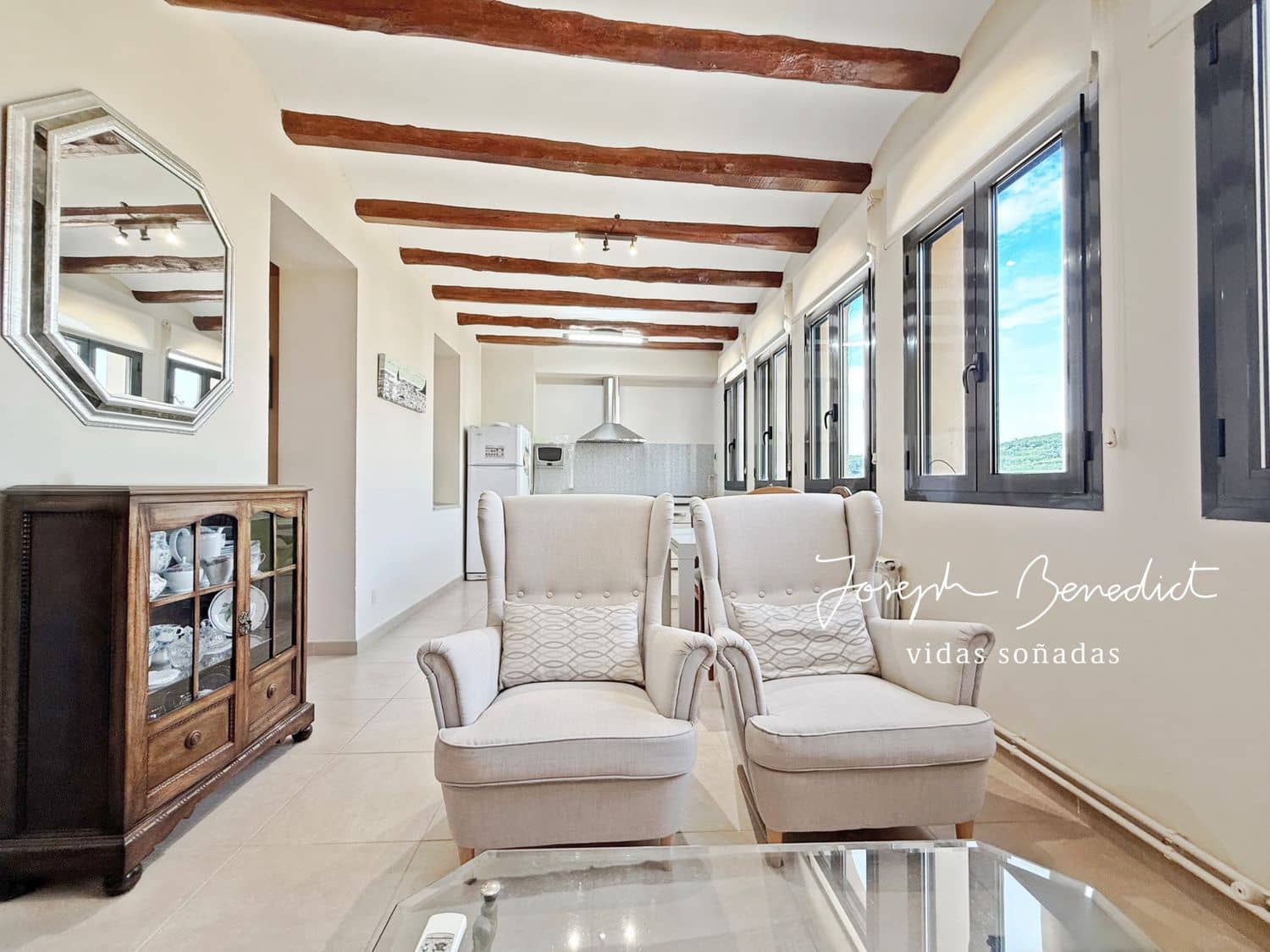 10 bedroom Townhouse for sale in Sant Quinti de Mediona with garage - € 400,000 (Ref: 9095059)