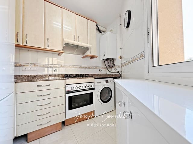 2 makuuhuone Huoneisto myytävänä paikassa Castelldefels mukana 
autotalli - 250 000 € (Ref: 9100291)