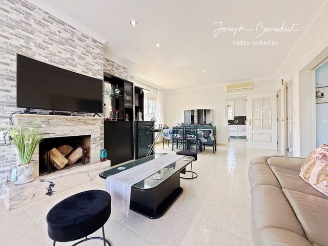 6 bedroom Villa for sale in Segur de Calafell, Calafell with pool garage - € 590,000 (Ref: 9106309)