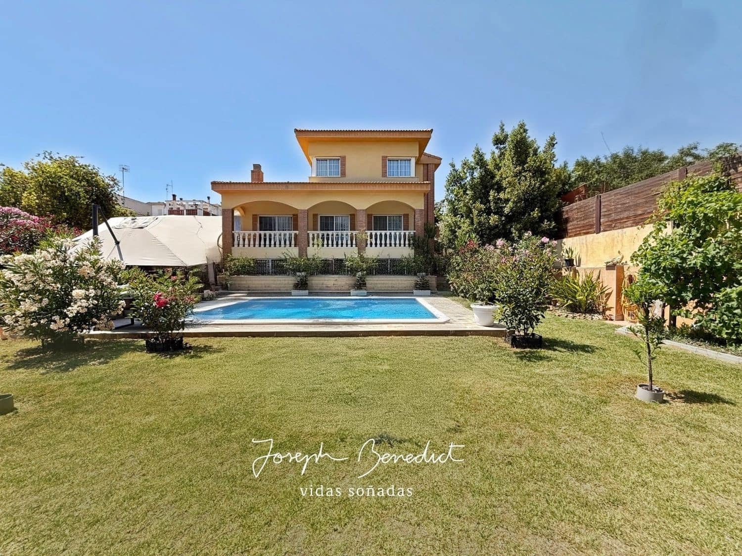 6 soveværelse Villa til salg i Segur de Calafell med swimmingpool garage - € 590.000 (Ref: 9106309)
