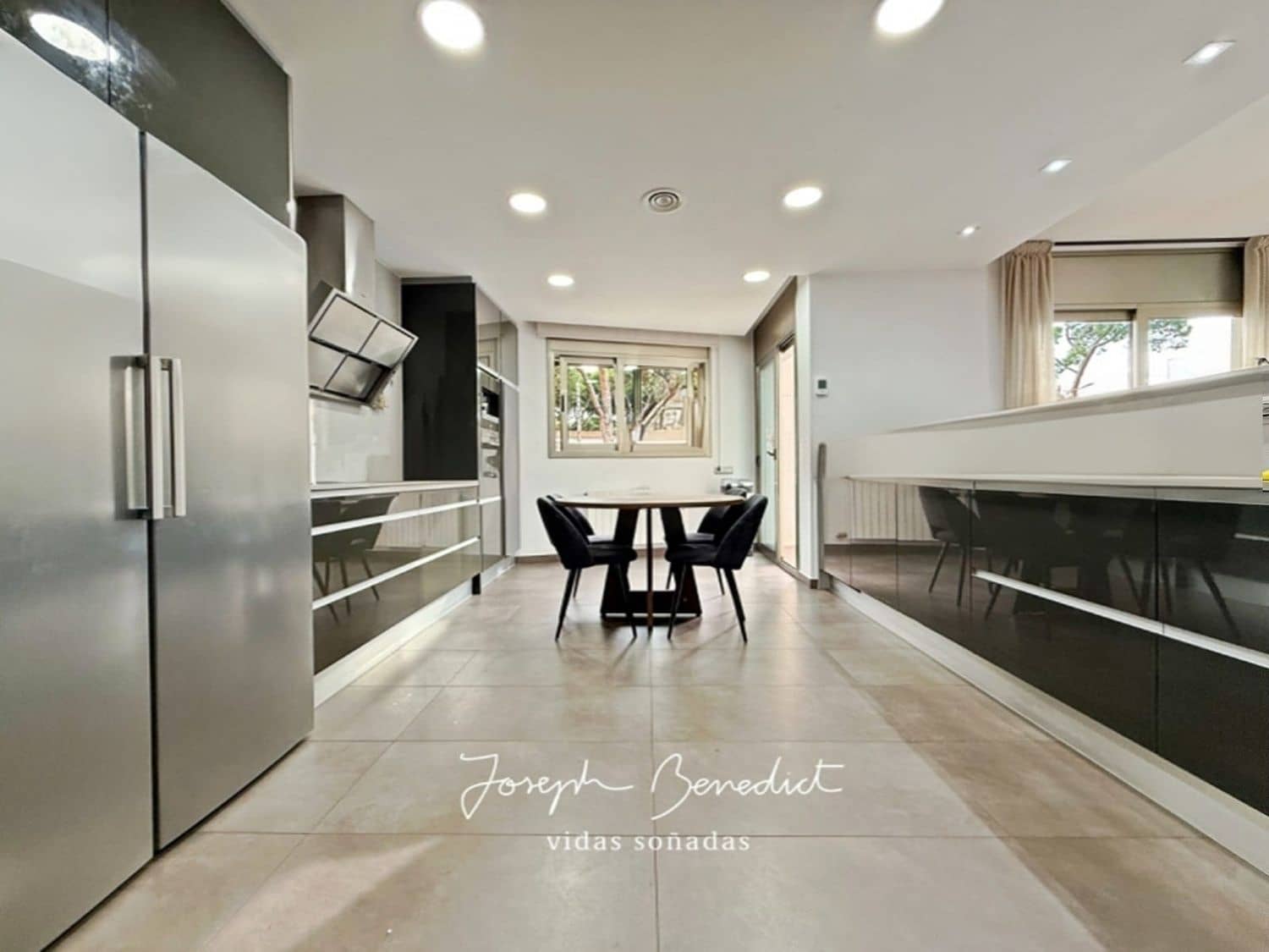 5 sypialnia Willa na sprzedaż w Castelldefels z basenem garażem - 2 590 000 € (Ref: 9108307)