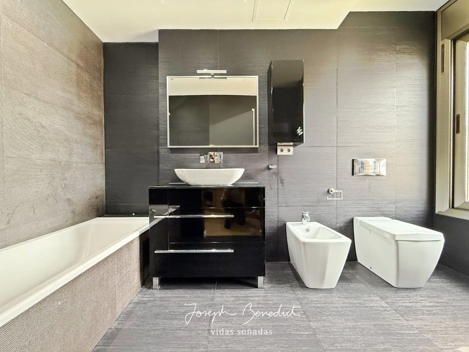 5 sypialnia Willa na sprzedaż w Castelldefels z basenem garażem - 2 590 000 € (Ref: 9108307)