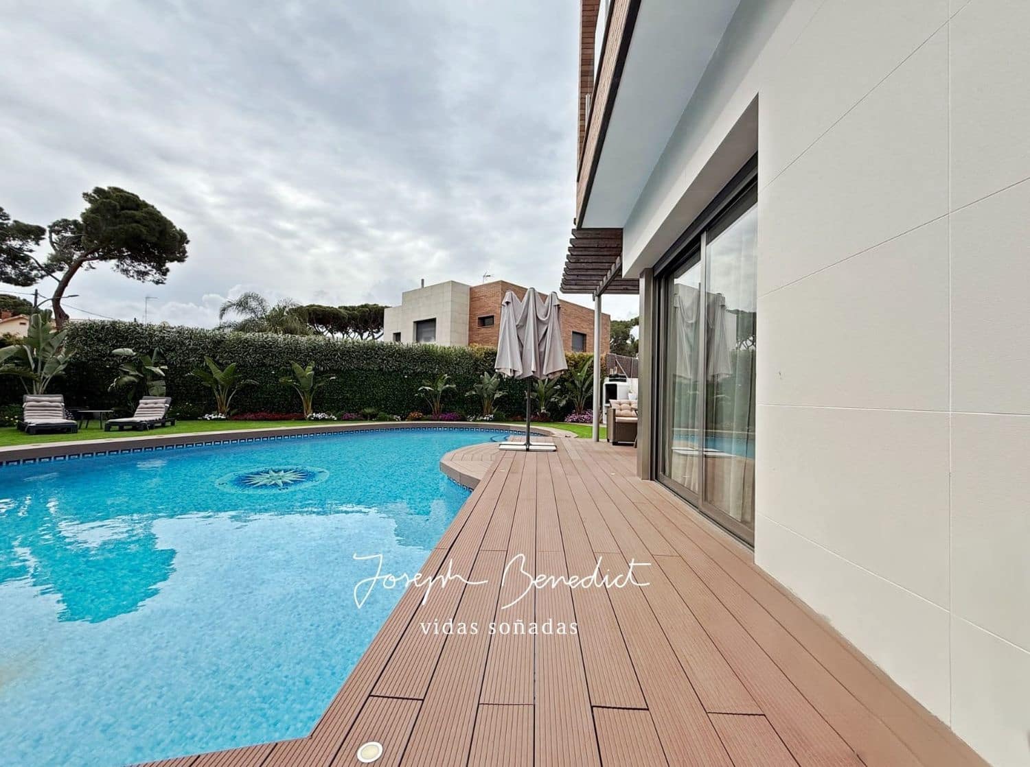 5 sypialnia Willa na sprzedaż w Castelldefels z basenem garażem - 2 590 000 € (Ref: 9108307)