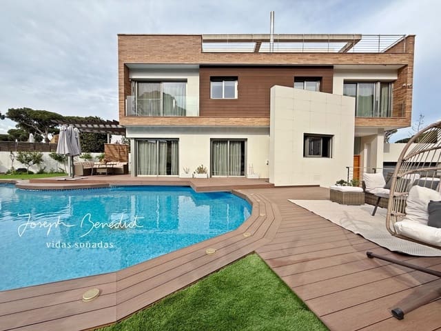 5 sypialnia Willa na sprzedaż w Castelldefels z basenem garażem - 2 590 000 € (Ref: 9108307)