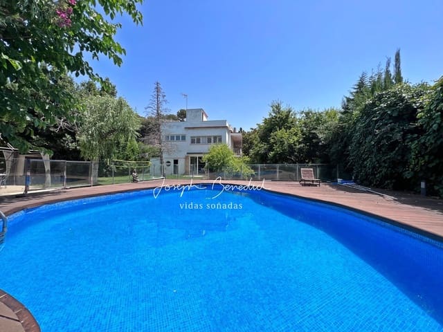 5 soveværelse Villa til salg i Castelldefels med swimmingpool garage - € 1.190.000 (Ref: 9116586)