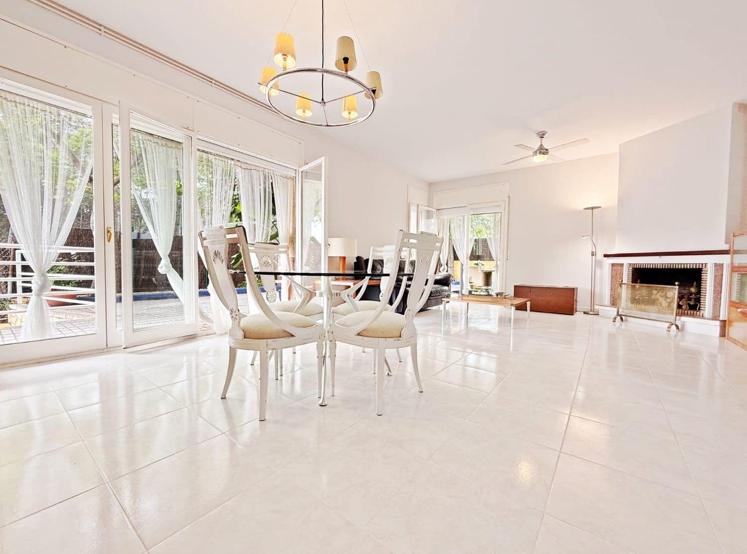 3 soveværelse Villa til salg i Castelldefels med garage - € 775.000 (Ref: 9228253)