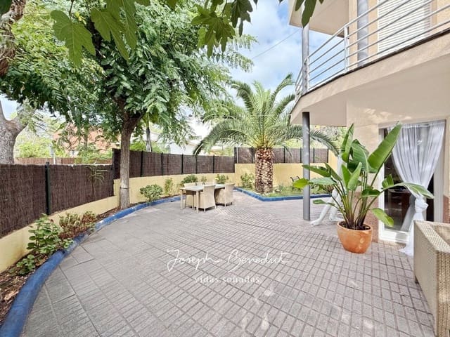 3 soveværelse Villa til salg i Castelldefels med garage - € 775.000 (Ref: 9228253)