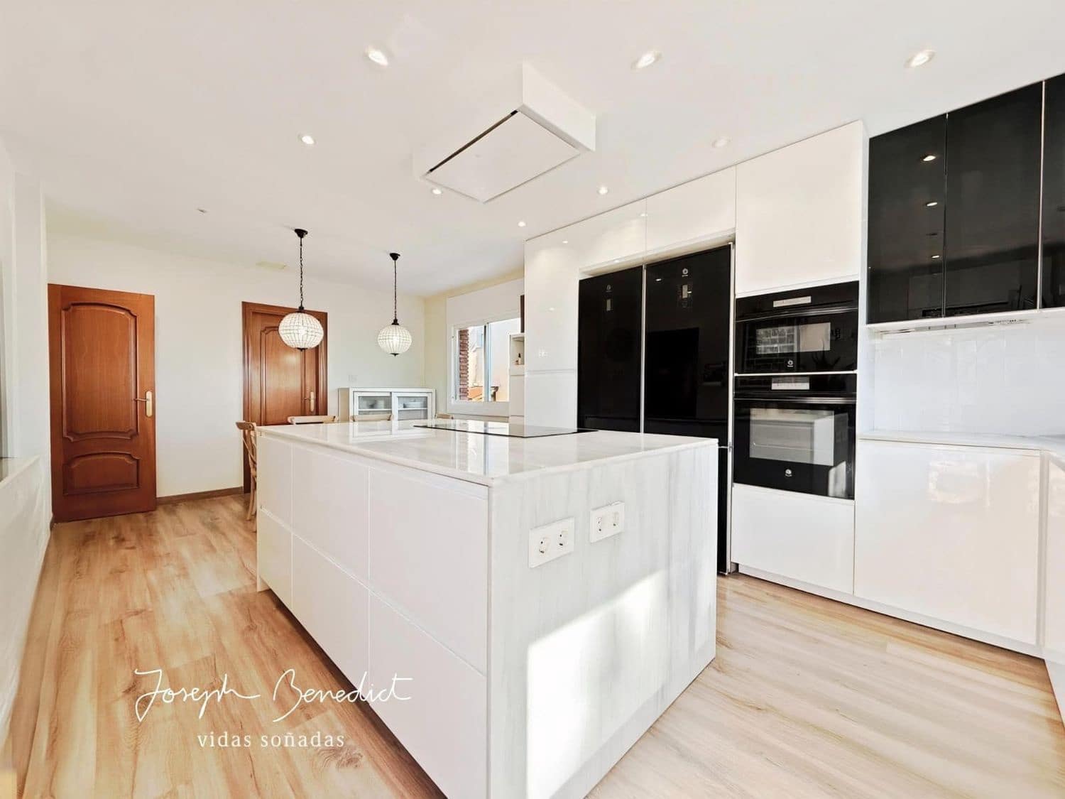 8 quarto Moradia para venda em Castelldefels com piscina garagem - 1 445 000 € (Ref: 9275660)