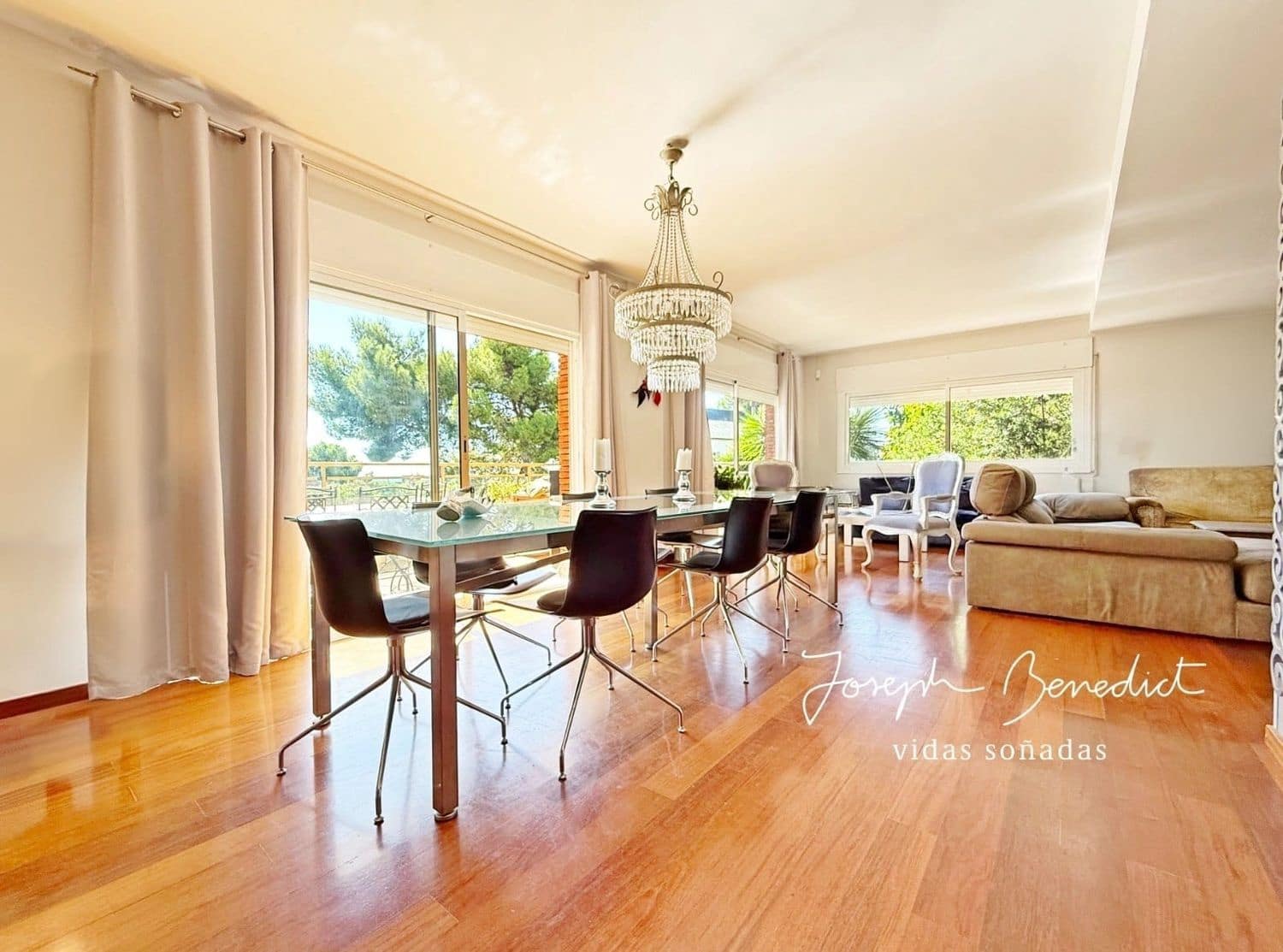 8 quarto Moradia para venda em Castelldefels com piscina garagem - 1 445 000 € (Ref: 9275660)